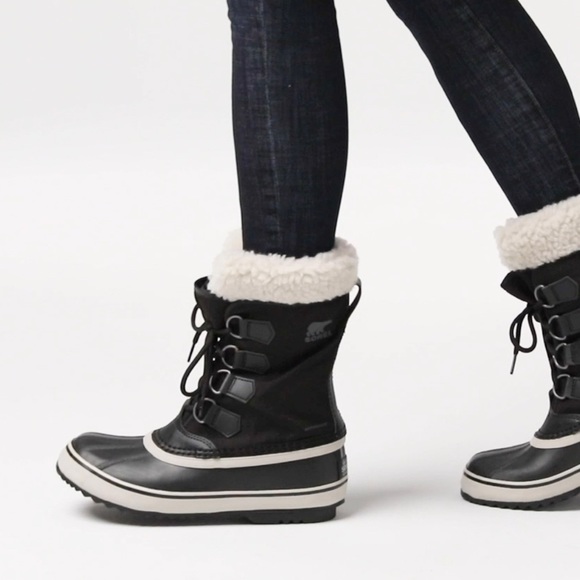 Sorel Shoes - Sorel waterproof Carnival faux fur women’s winter snow boots size 7